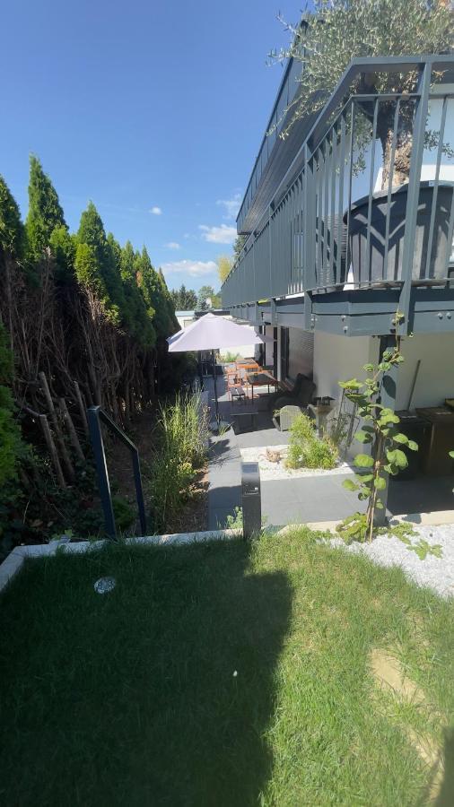 Rosmarin - Kuschelige Fewo - Romantik & Entspannung Im Whirlpool Auf Privater Terrasse, Ruhe & Hund Willkommen - By Ferienwohnenamsee - Uberlingen Exterior photo