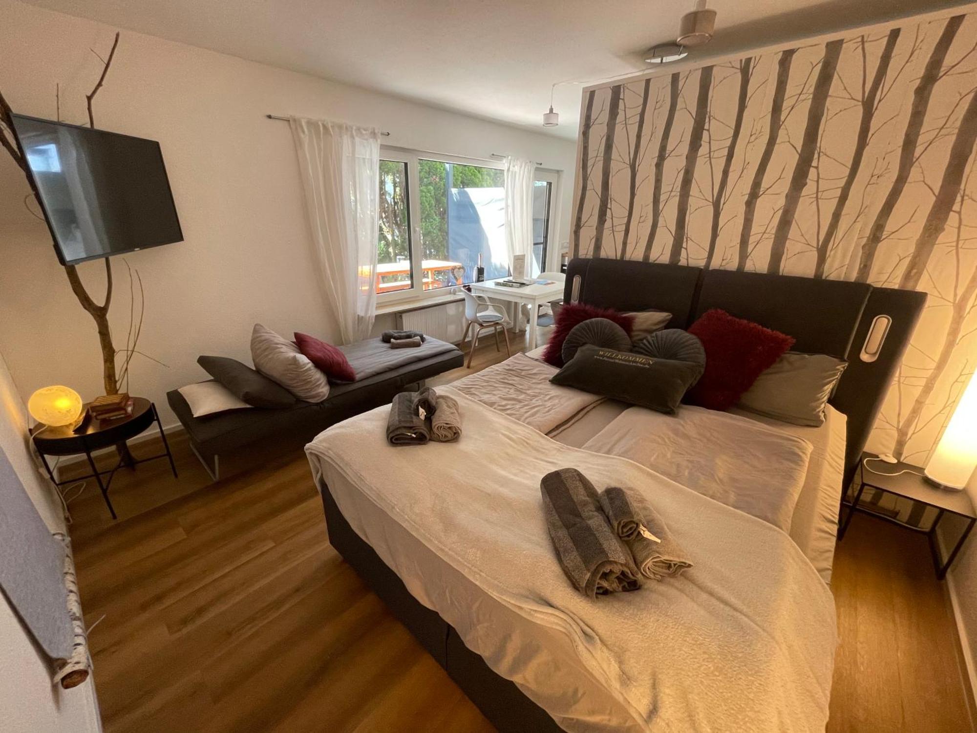 Rosmarin - Kuschelige Fewo - Romantik & Entspannung Im Whirlpool Auf Privater Terrasse, Ruhe & Hund Willkommen - By Ferienwohnenamsee - Uberlingen Exterior photo